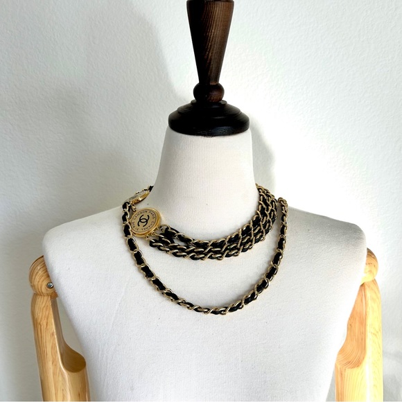 Vintage 1995 Chain link Chanel Belt main image 8